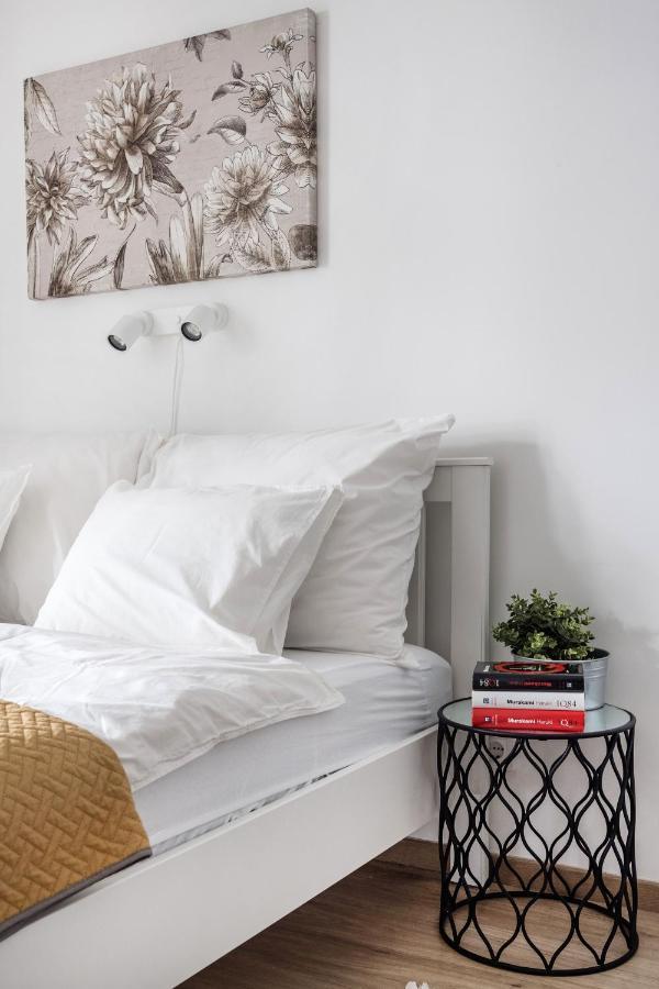 דירות בודפשט Stylish And Cozy Studio In The Heart Of The City מראה חיצוני תמונה